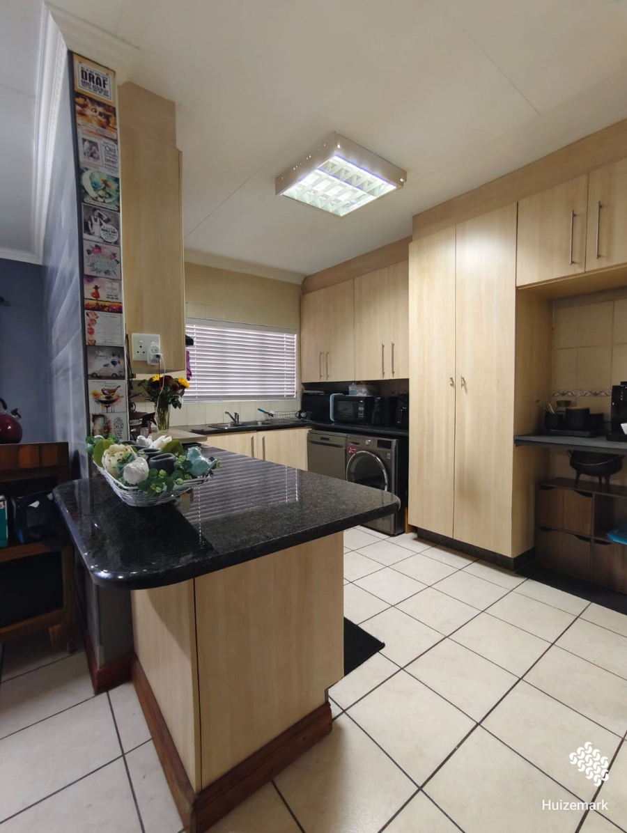 3 Bedroom Property for Sale in Vaalpark Free State